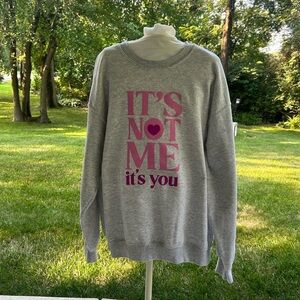 Stylish Gray Sweater with Pink Graphic-Taylor swift lovers